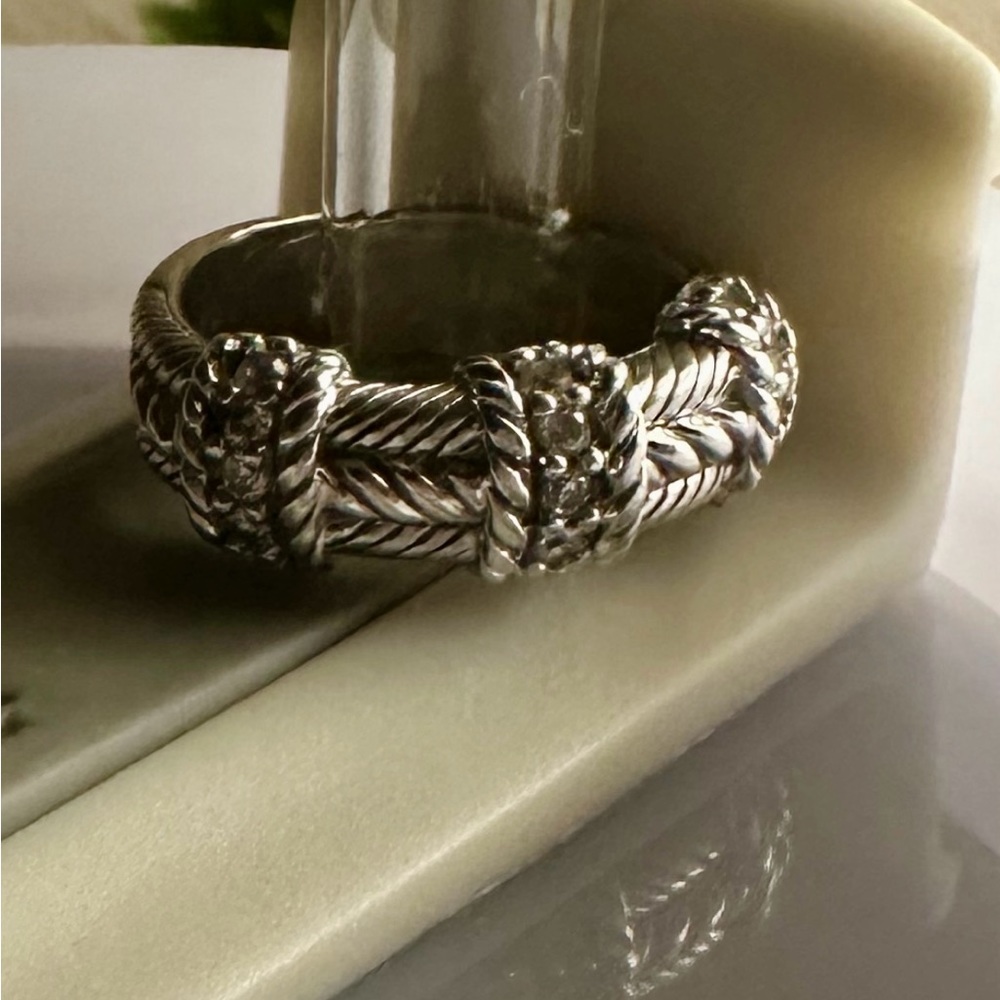 Vintage Judith Ripka sterling silver ring!